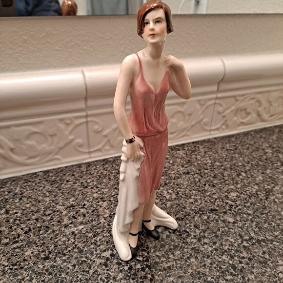 Goebel Porcelain Figurine-Fascination of Fashion-"At the Tea Dance 1928" No 1628 - Picture 2 of 7